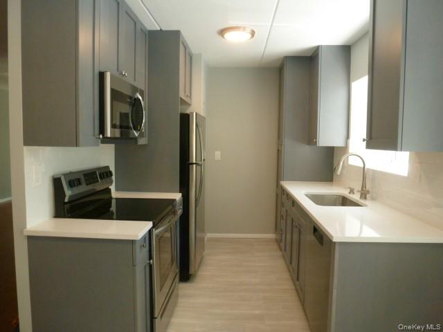 416 Benedict Avenue 1g Property Photo 5
