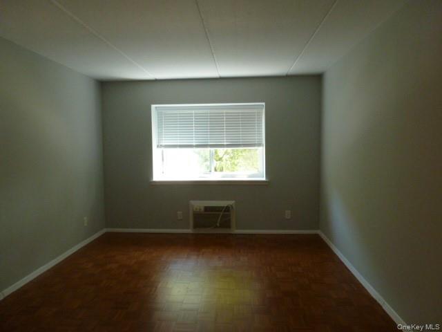 416 Benedict Avenue 1g Property Photo 8