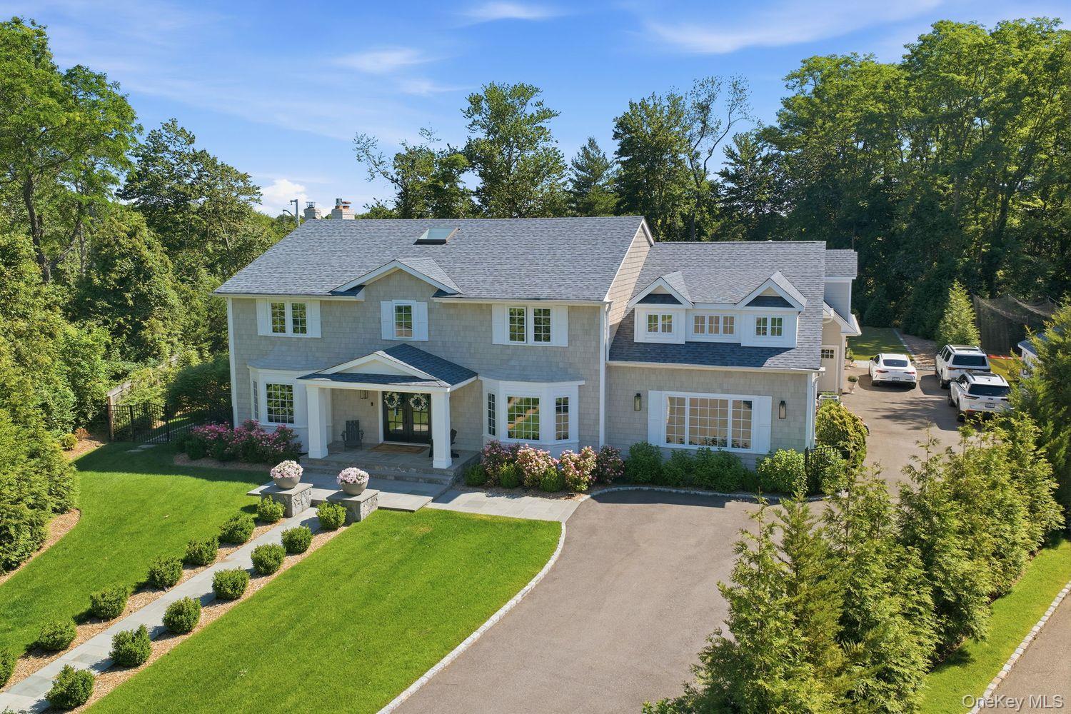 6 Castle Court