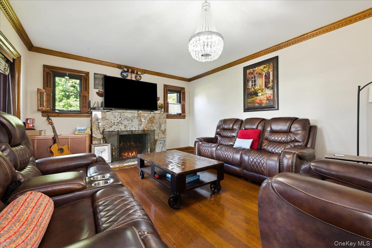 201 Glenmore Street Property Photo 5