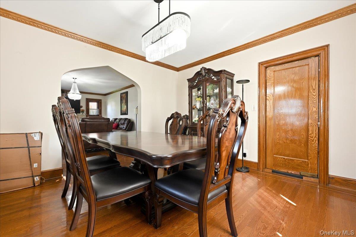 201 Glenmore Street Property Photo 7