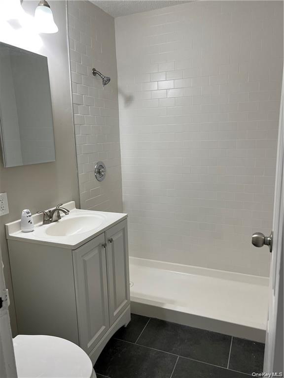 1502 Barclay Manor 15b Property Photo 7