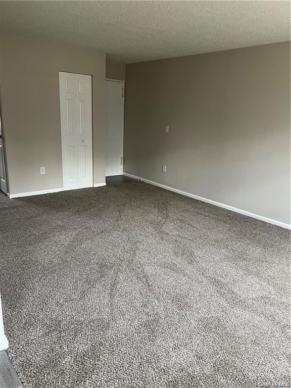 1502 Barclay Manor 15b Property Photo 8