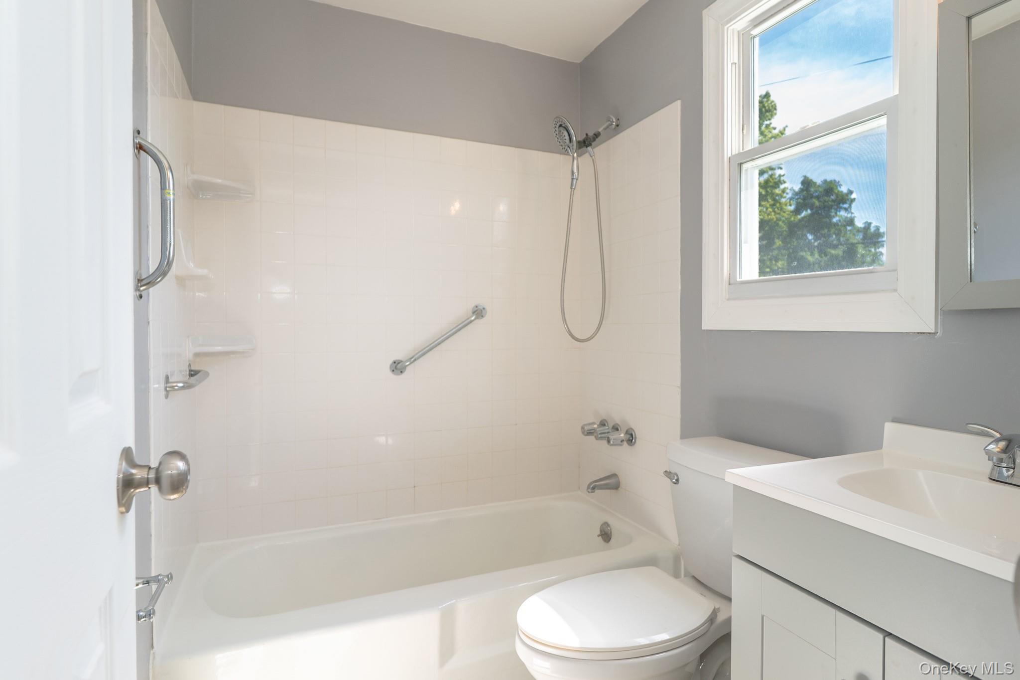1548 Route 9 3c Property Photo 9