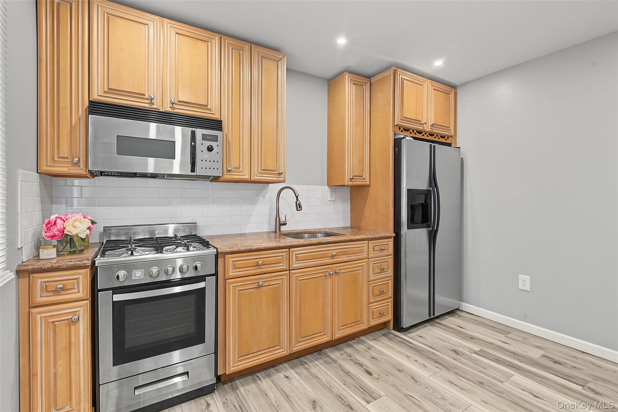 1085 Bay Shore Avenue Property Photo 29