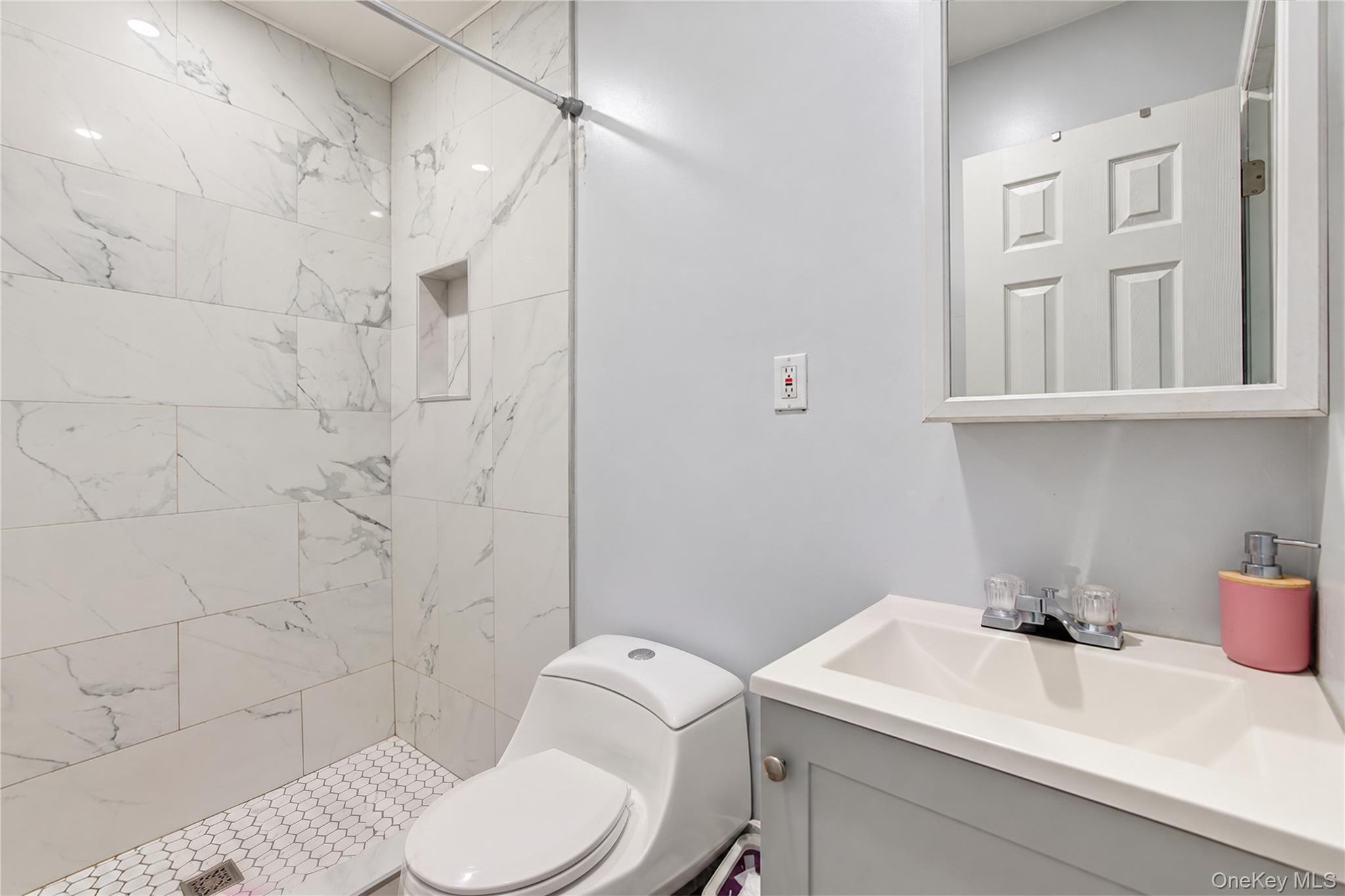 1085 Bay Shore Avenue Property Photo 31