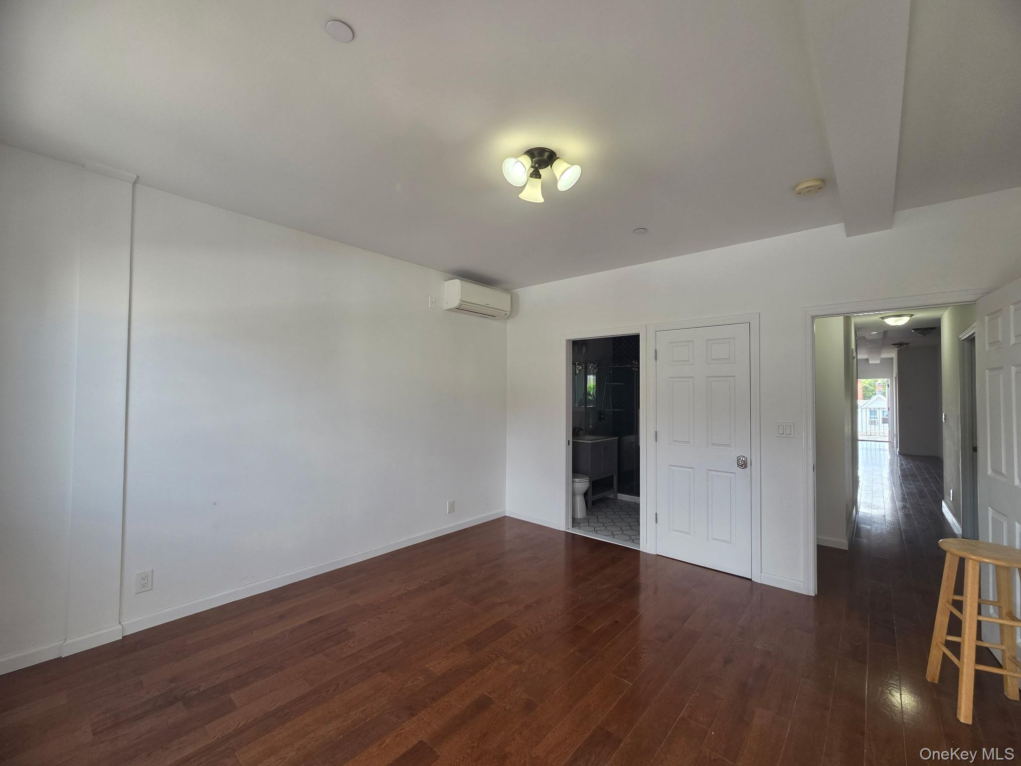 4043 97th Street 4th Floor Property Photo 5