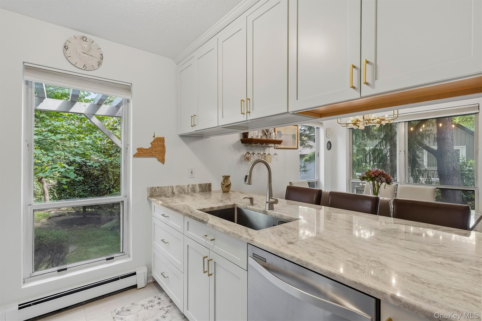 25 Villa Drive Property Photo 2