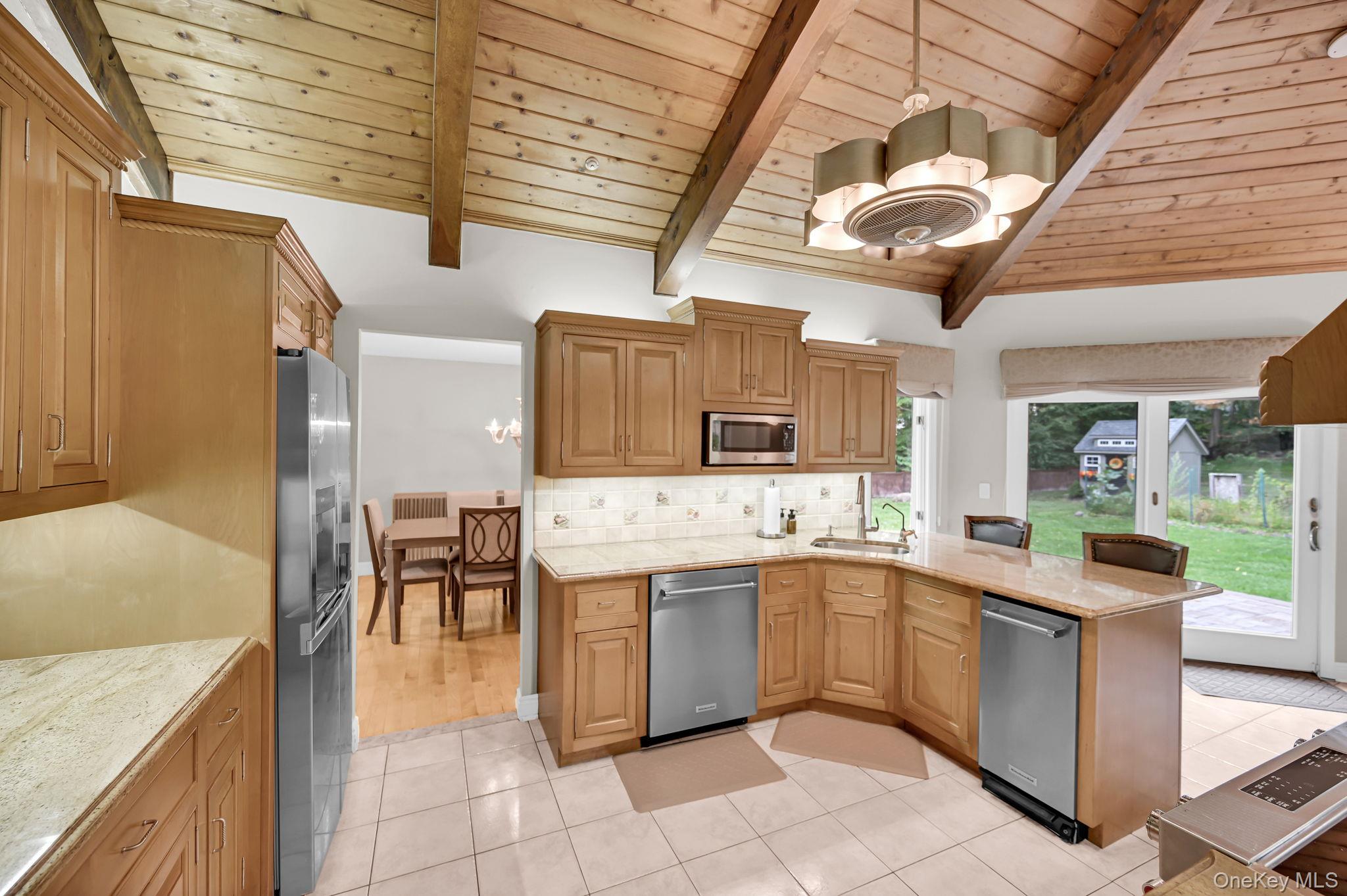 15 Ramapo Lane Property Photo 15