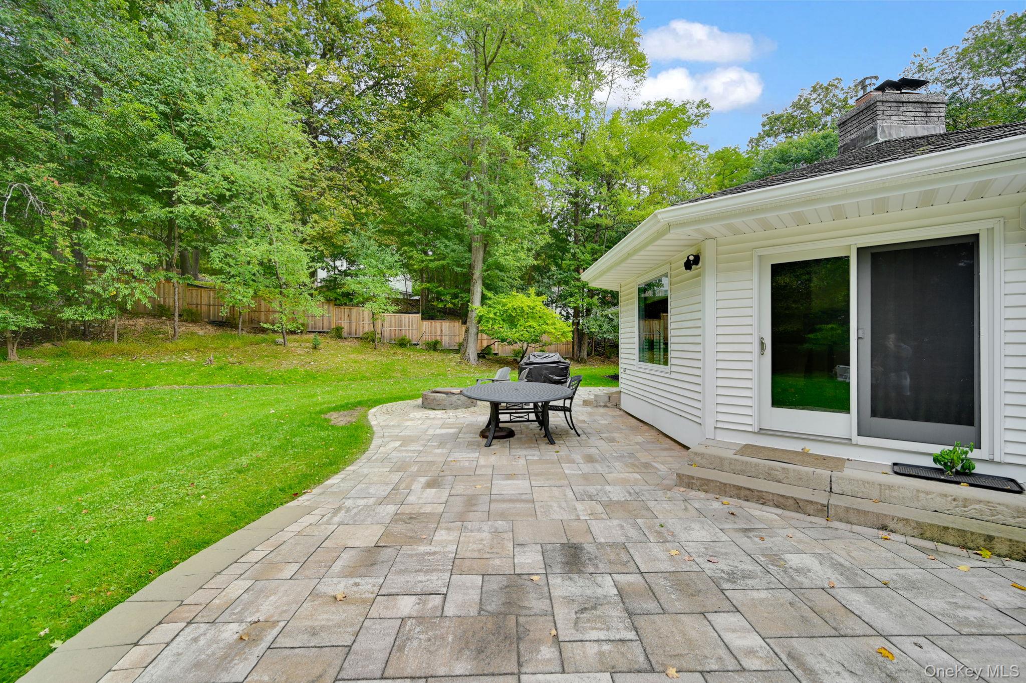 15 Ramapo Lane Property Photo 42