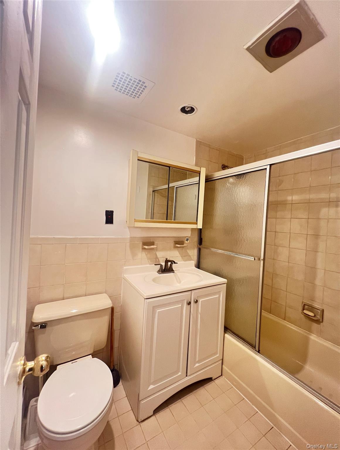 56-16 Seabury Street 2a Property Photo 6