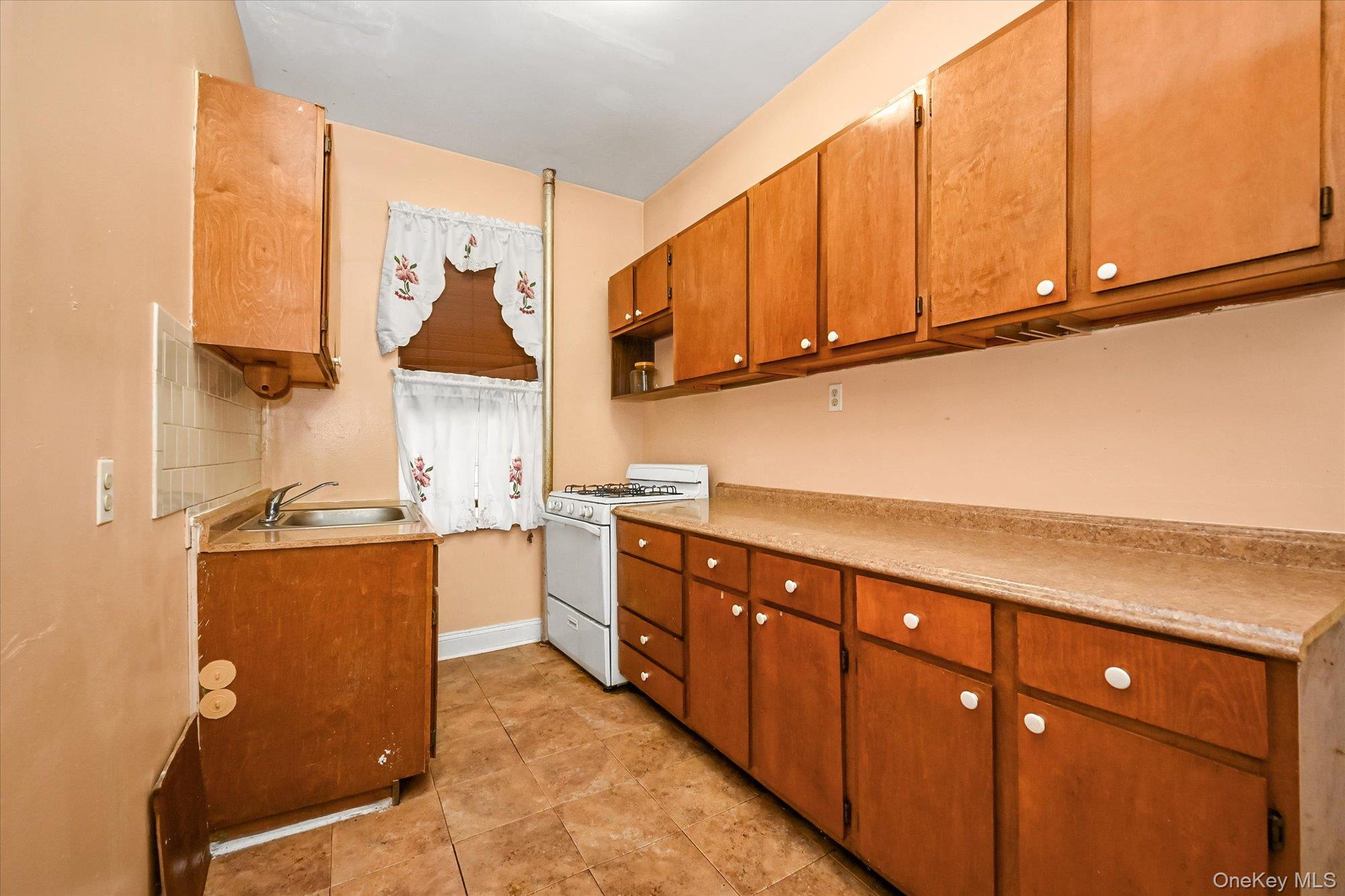 1057 Eastern Parkway 1a Property Photo 5
