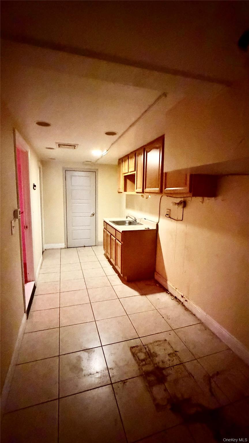 11221 Jamaica Ave Property Photo 5