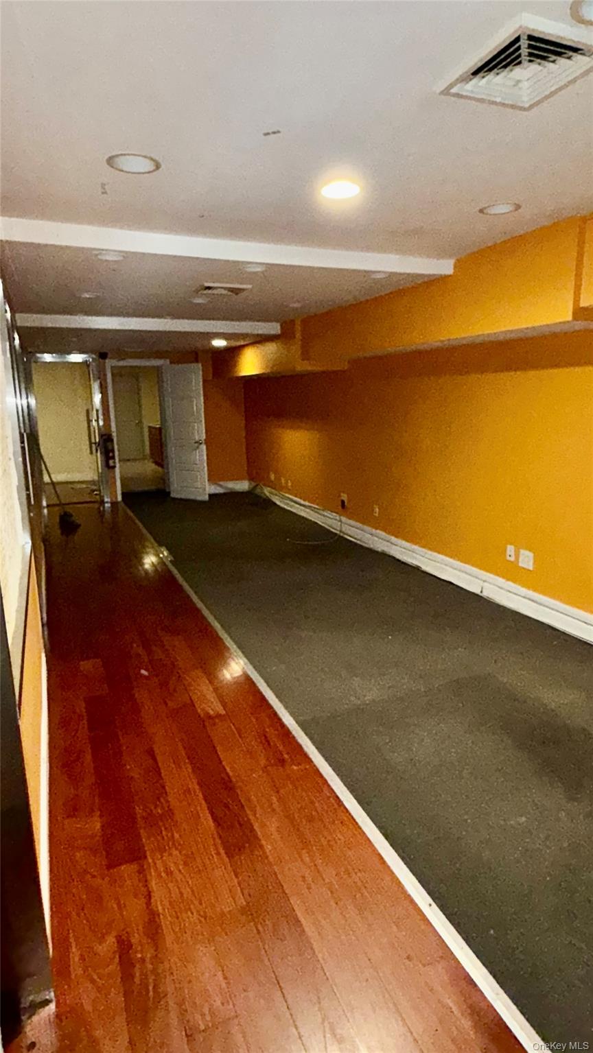 11221 Jamaica Ave Property Photo 8