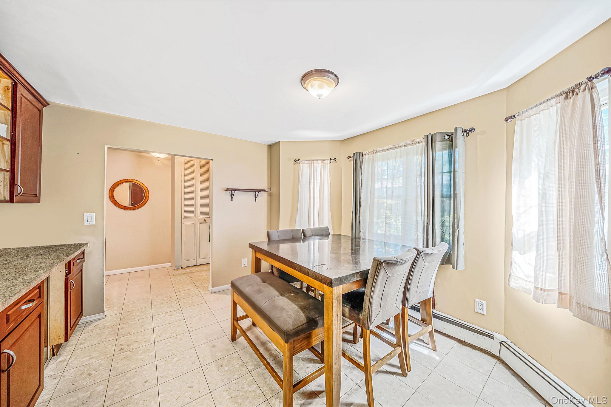 11 Glen Hollow Drive D7 Property Photo 13