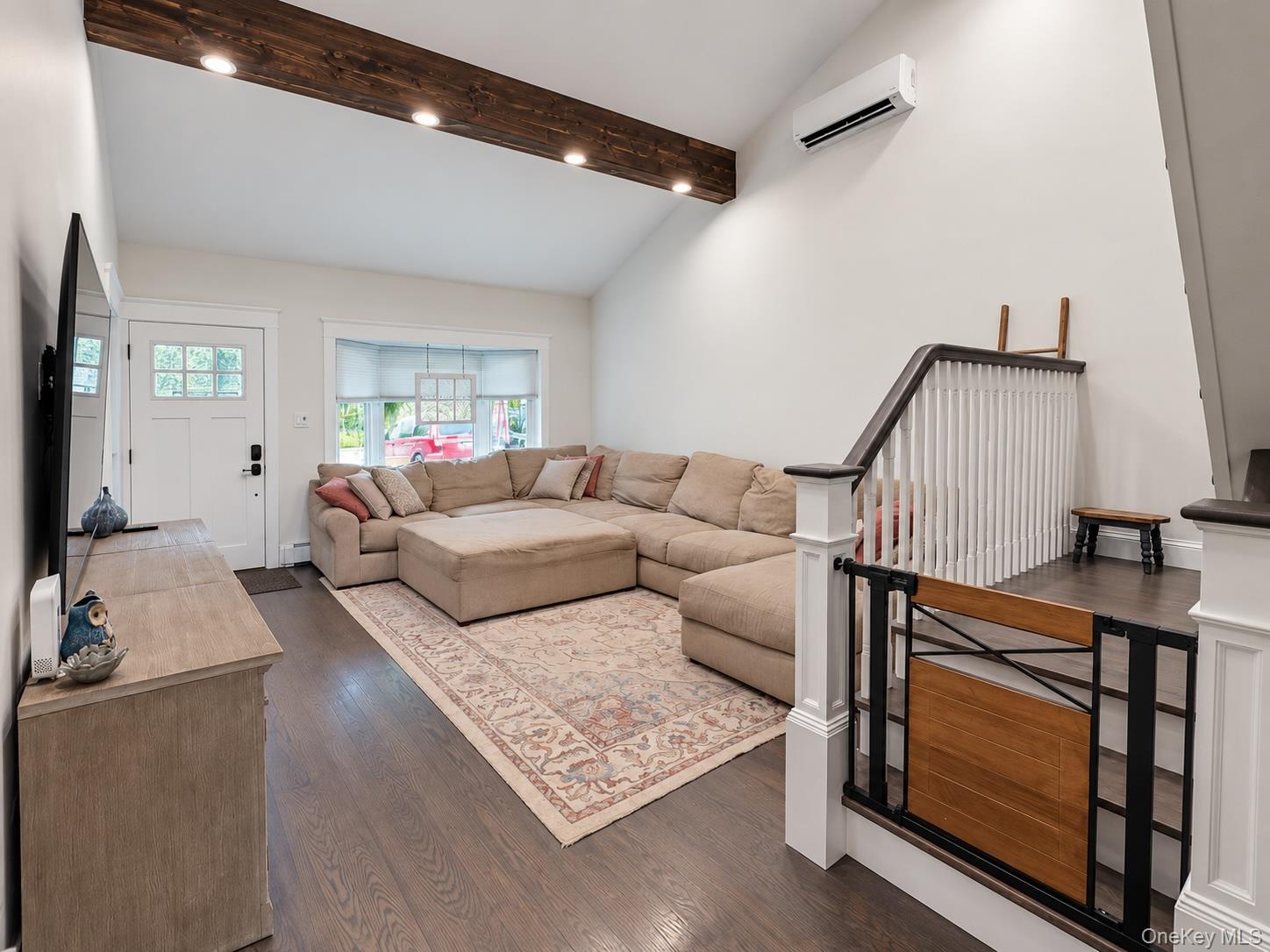 9 Sugarbush Lane Property Photo 4