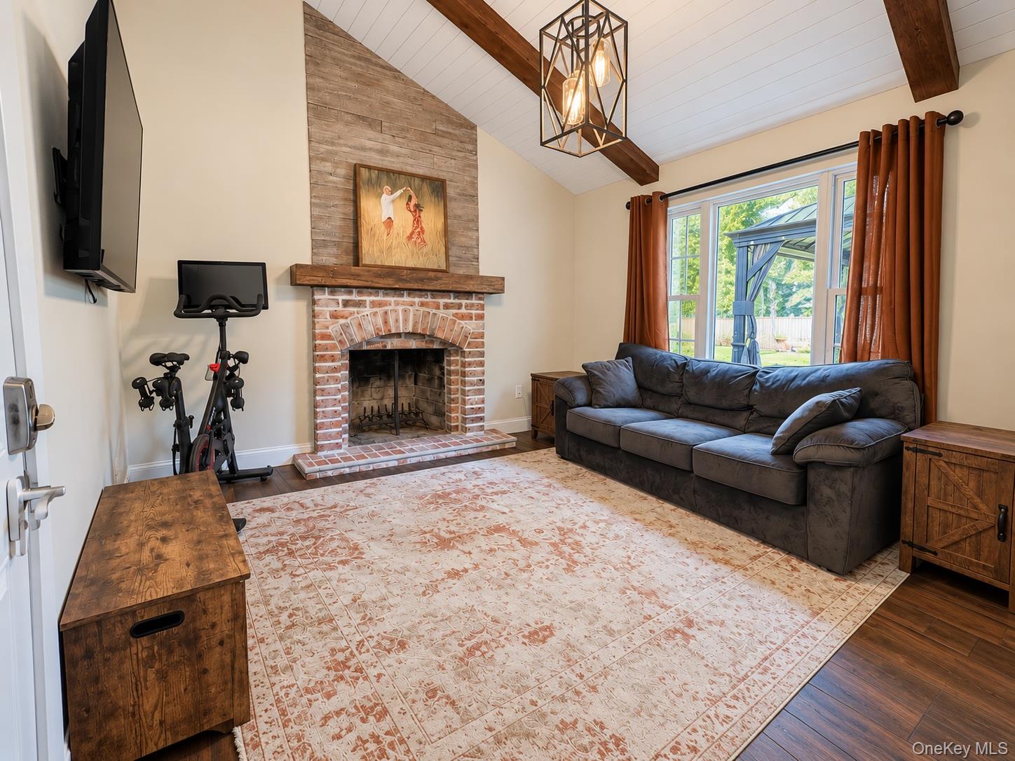 9 Sugarbush Lane Property Photo 10