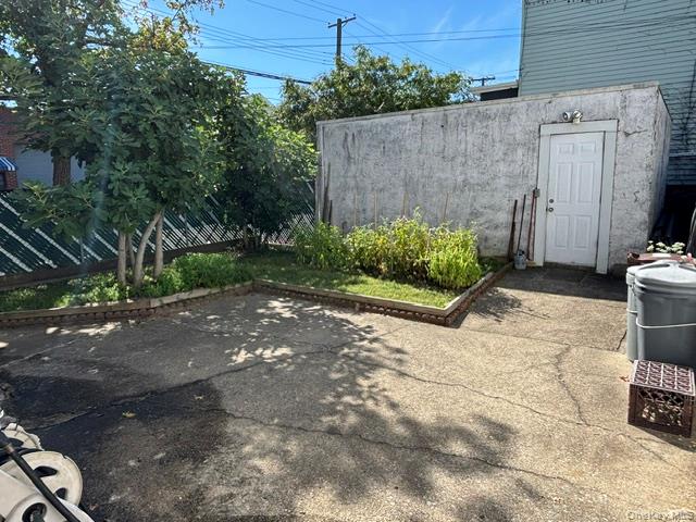 12520 22nd Avenue Property Photo 4