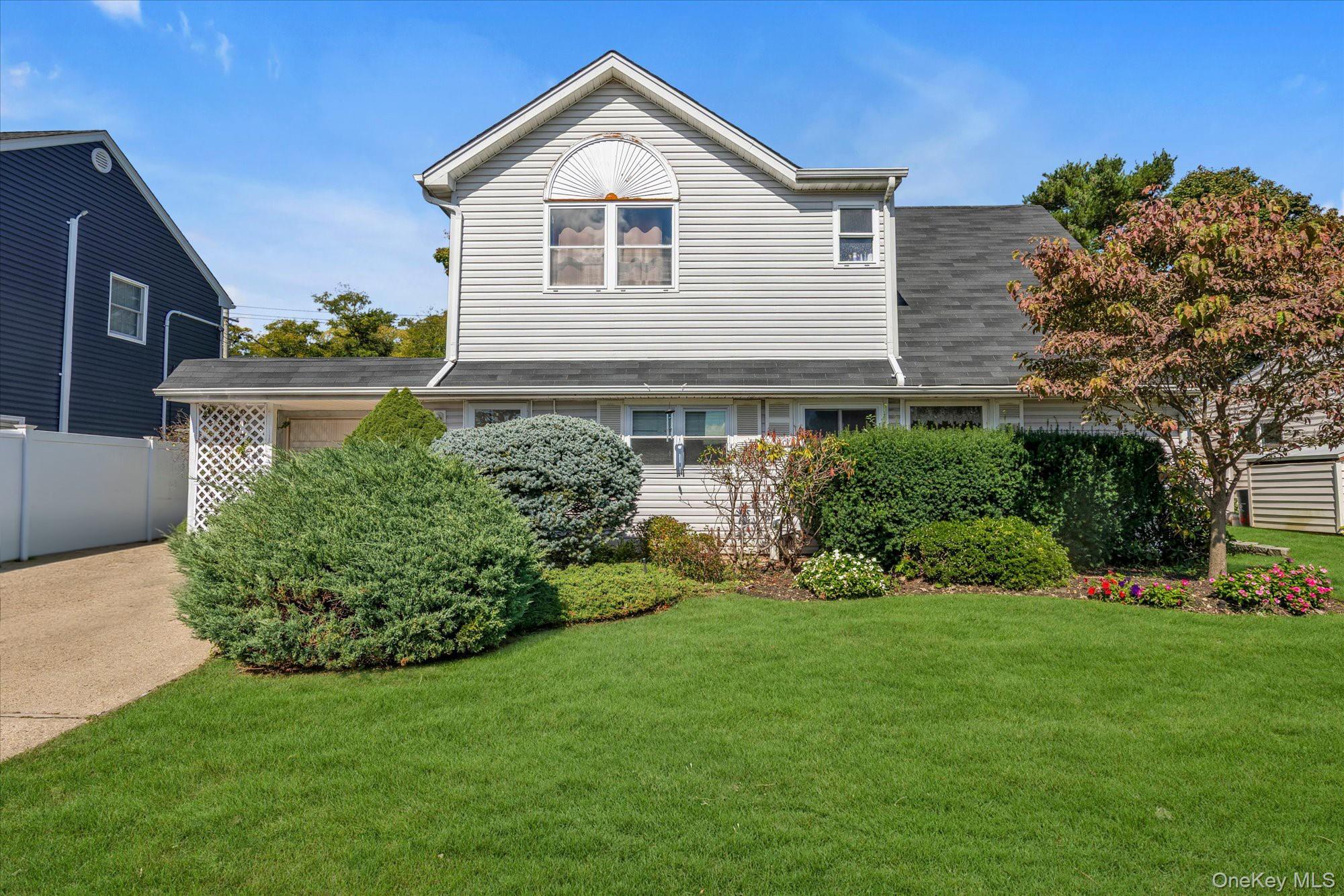 157 Land Lane Property Photo 1
