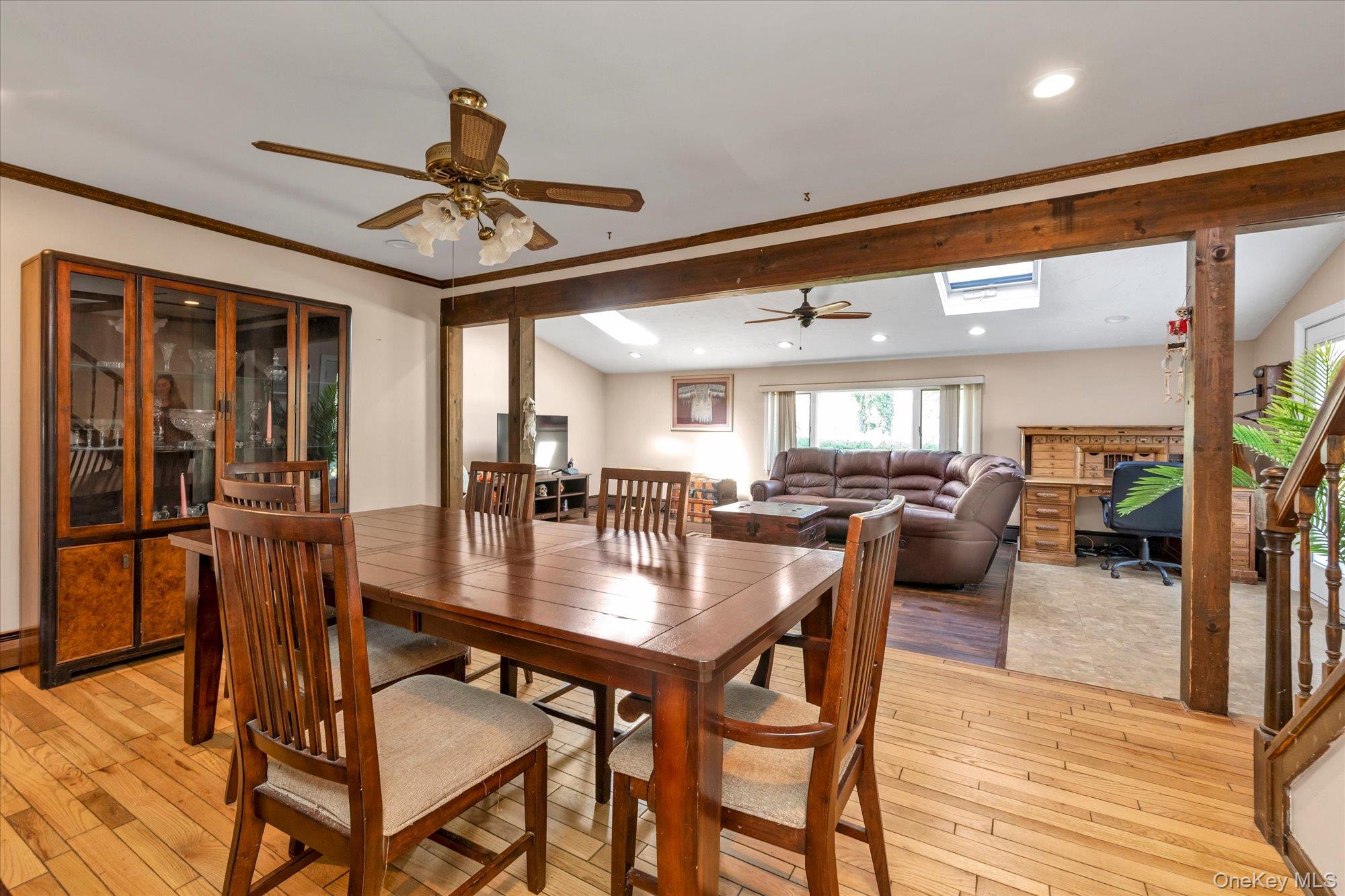 157 Land Lane Property Photo 6