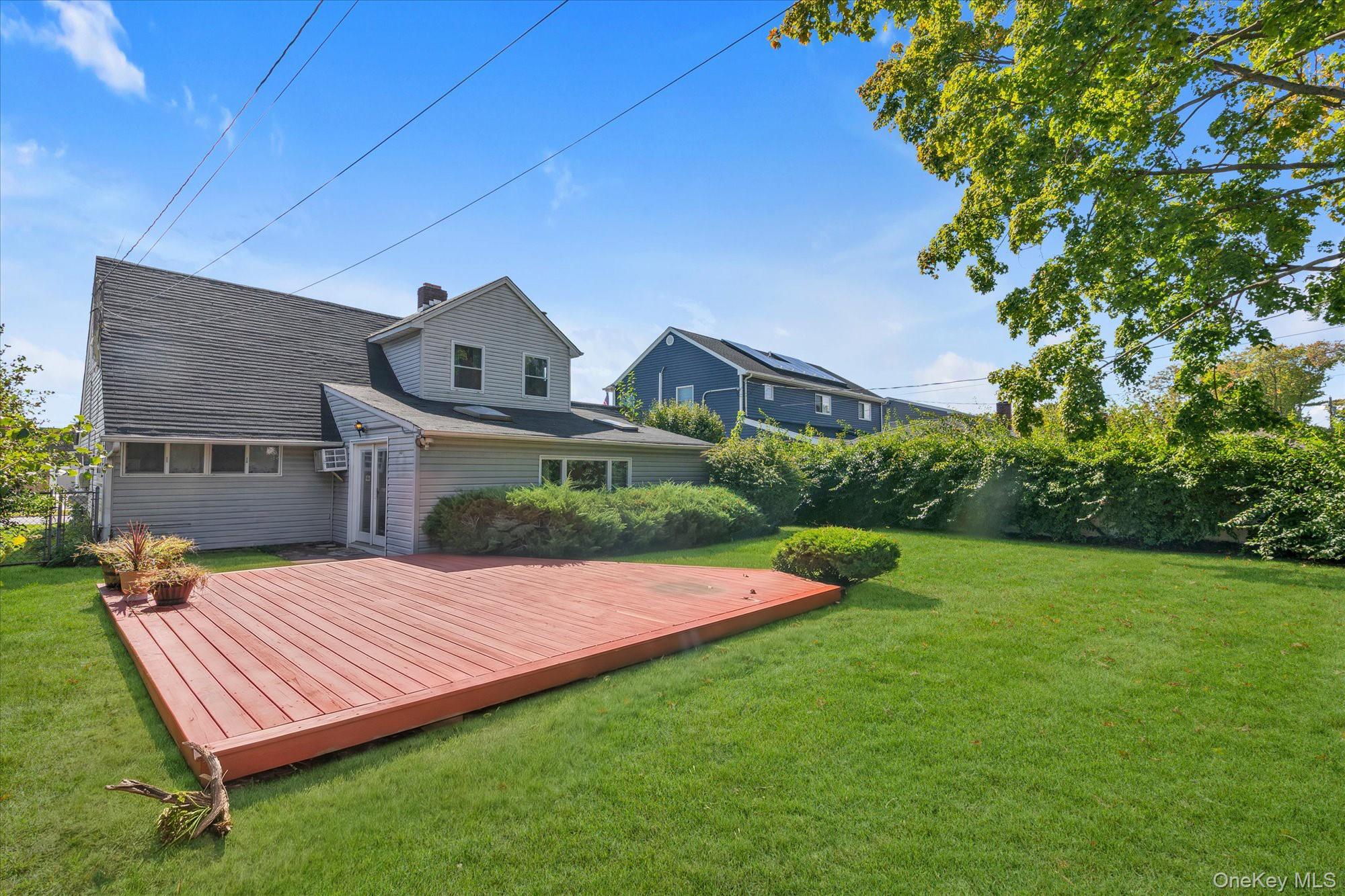 157 Land Lane Property Photo 19