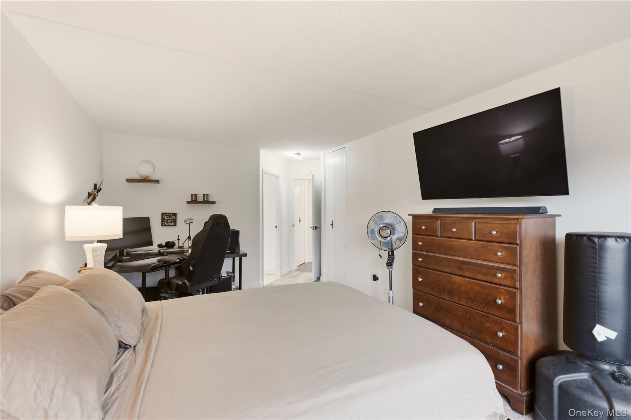 100 High Point Drive 710 Property Photo 10