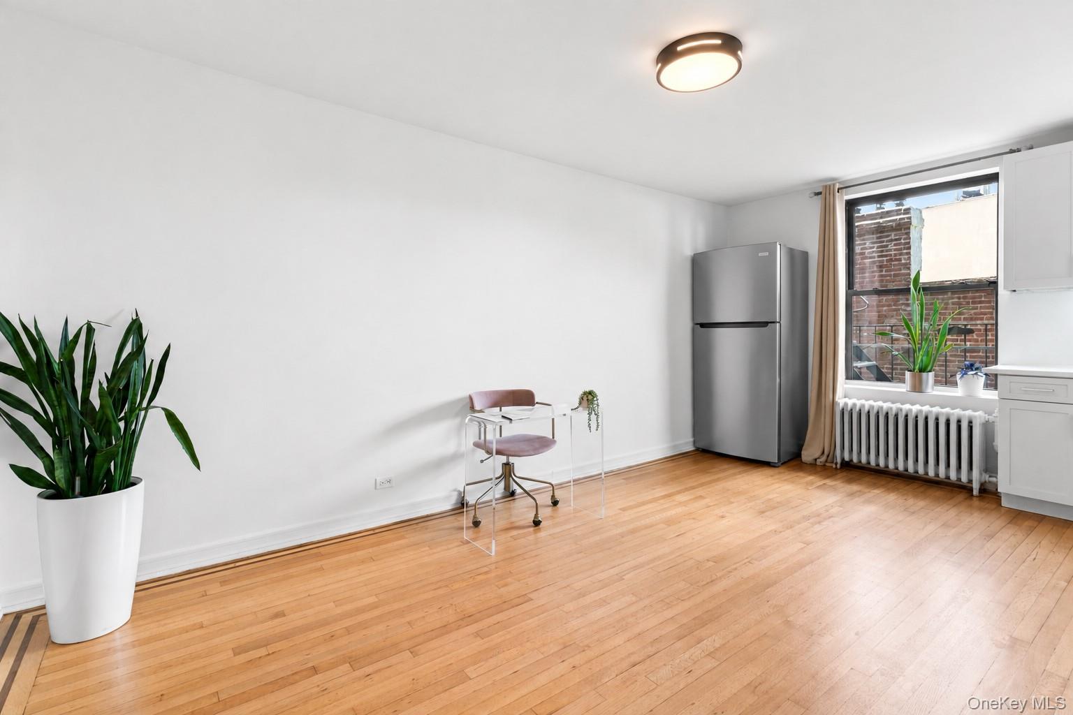 300 8th Avenue 4n Property Photo 2