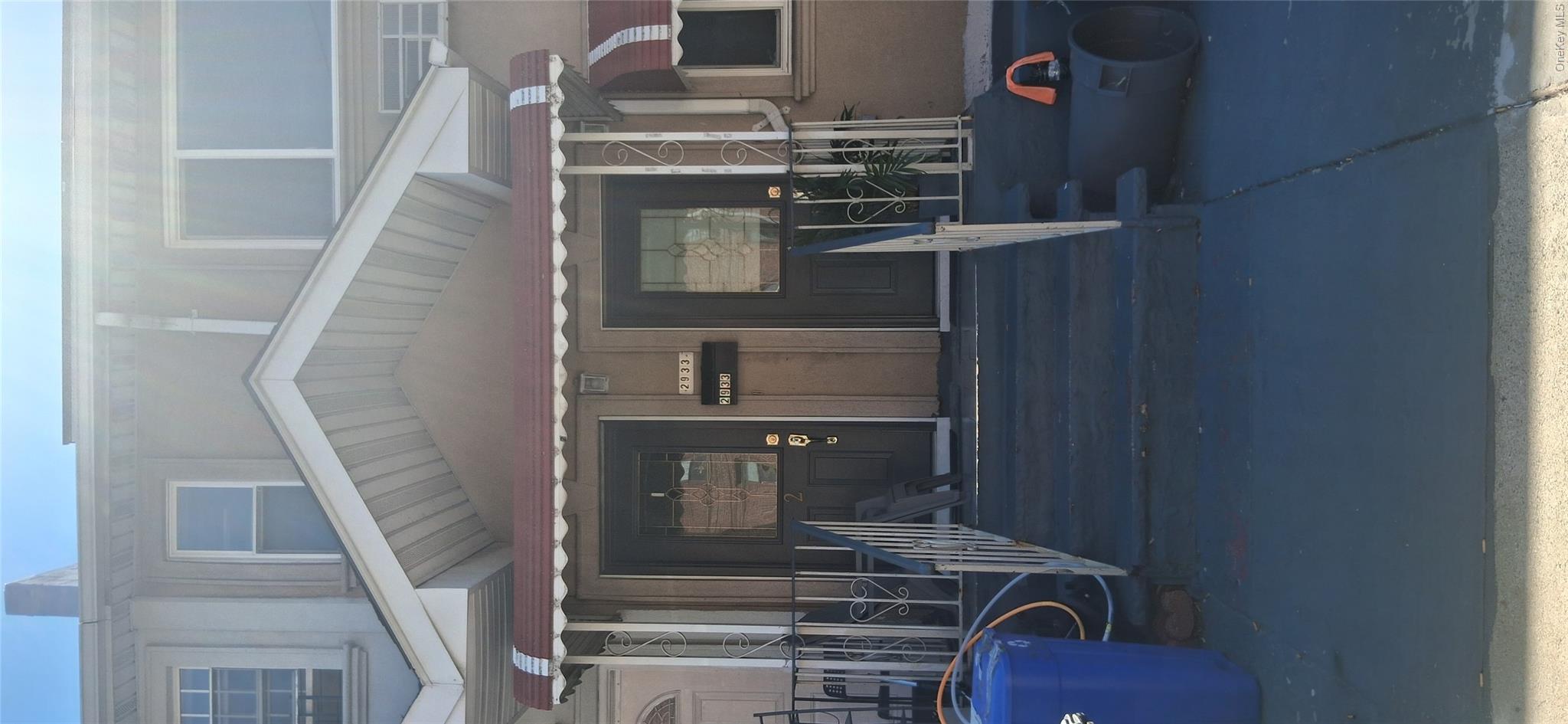 2933 Beach Channel Drive Property Photo 1