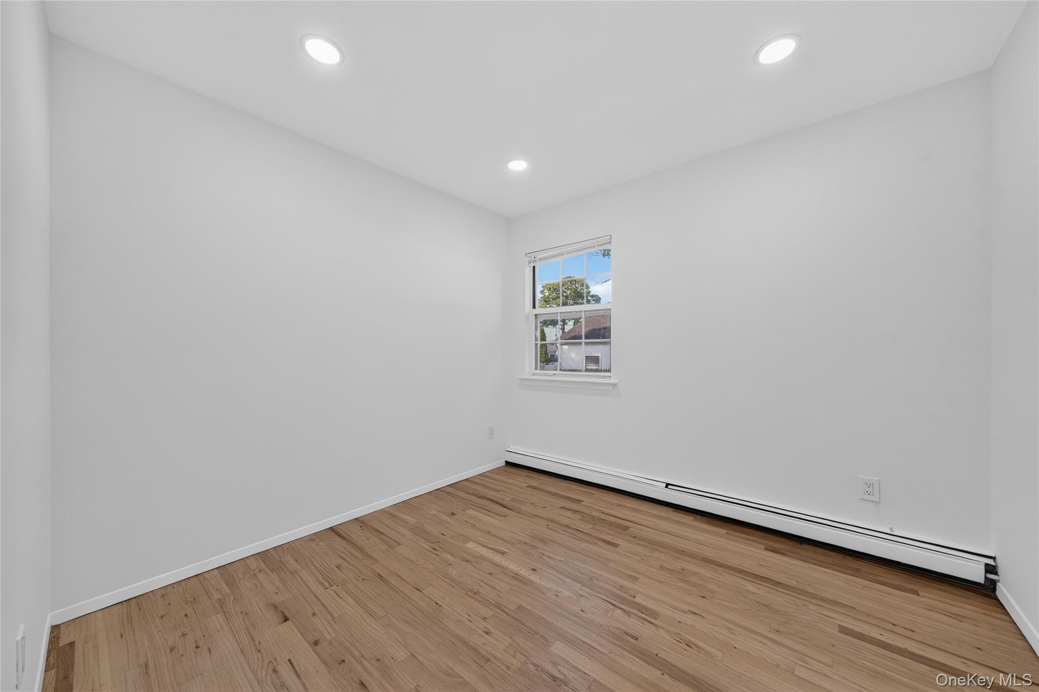 28 Roslyn Avenue Property Photo 9