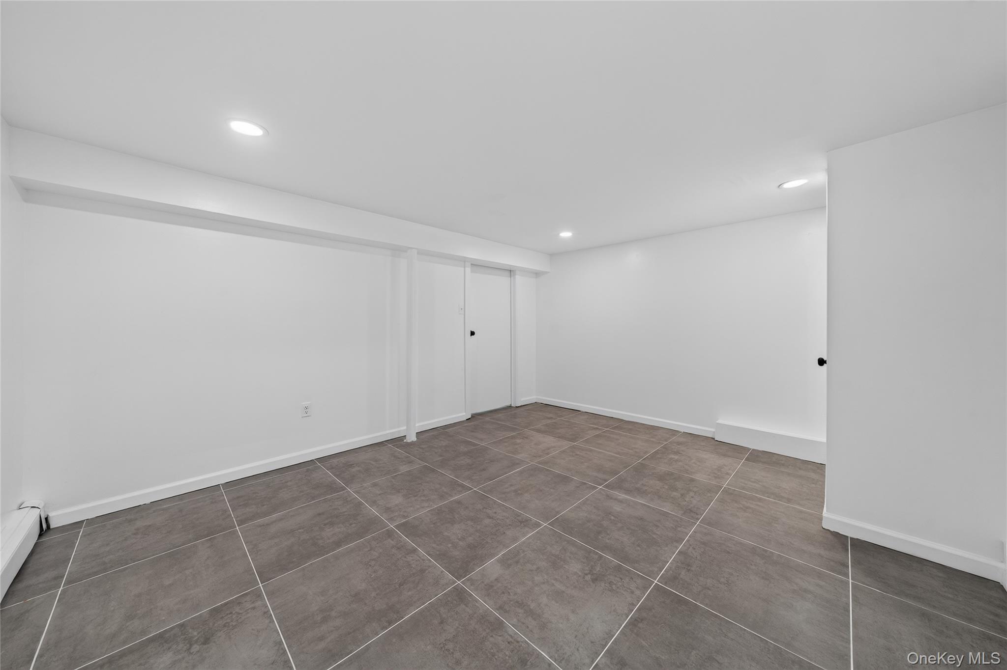 28 Roslyn Avenue Property Photo 19