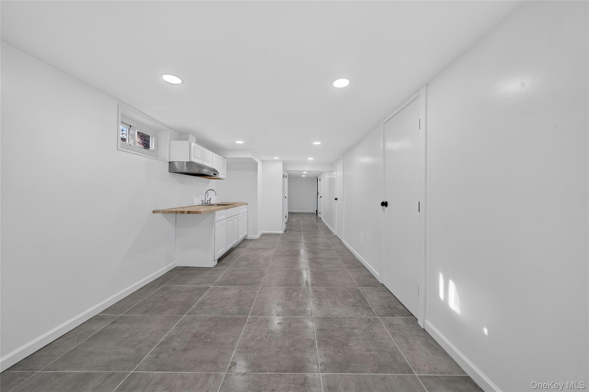 28 Roslyn Avenue Property Photo 27