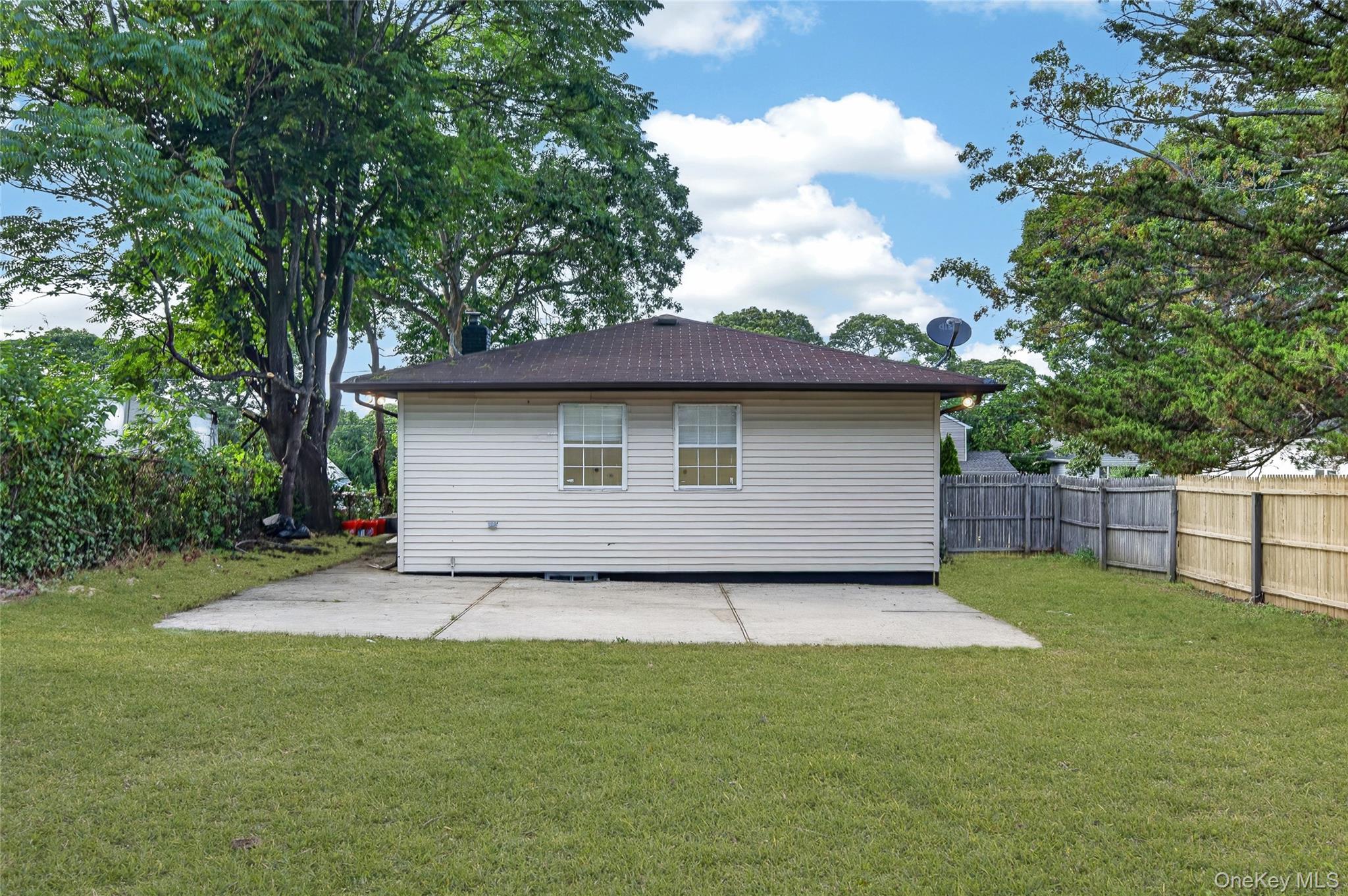 28 Roslyn Avenue Property Photo 30