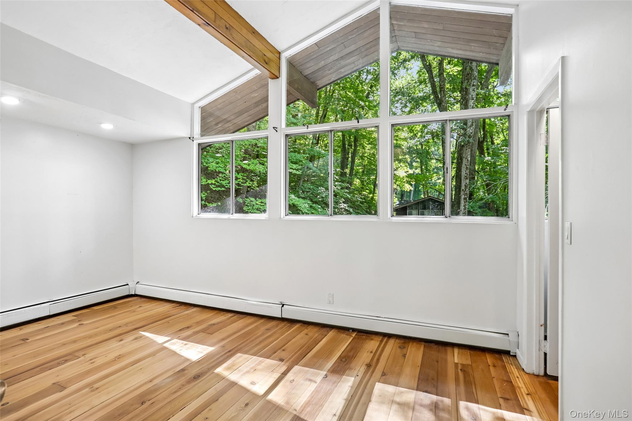 951 Haverstraw Road Property Photo 4