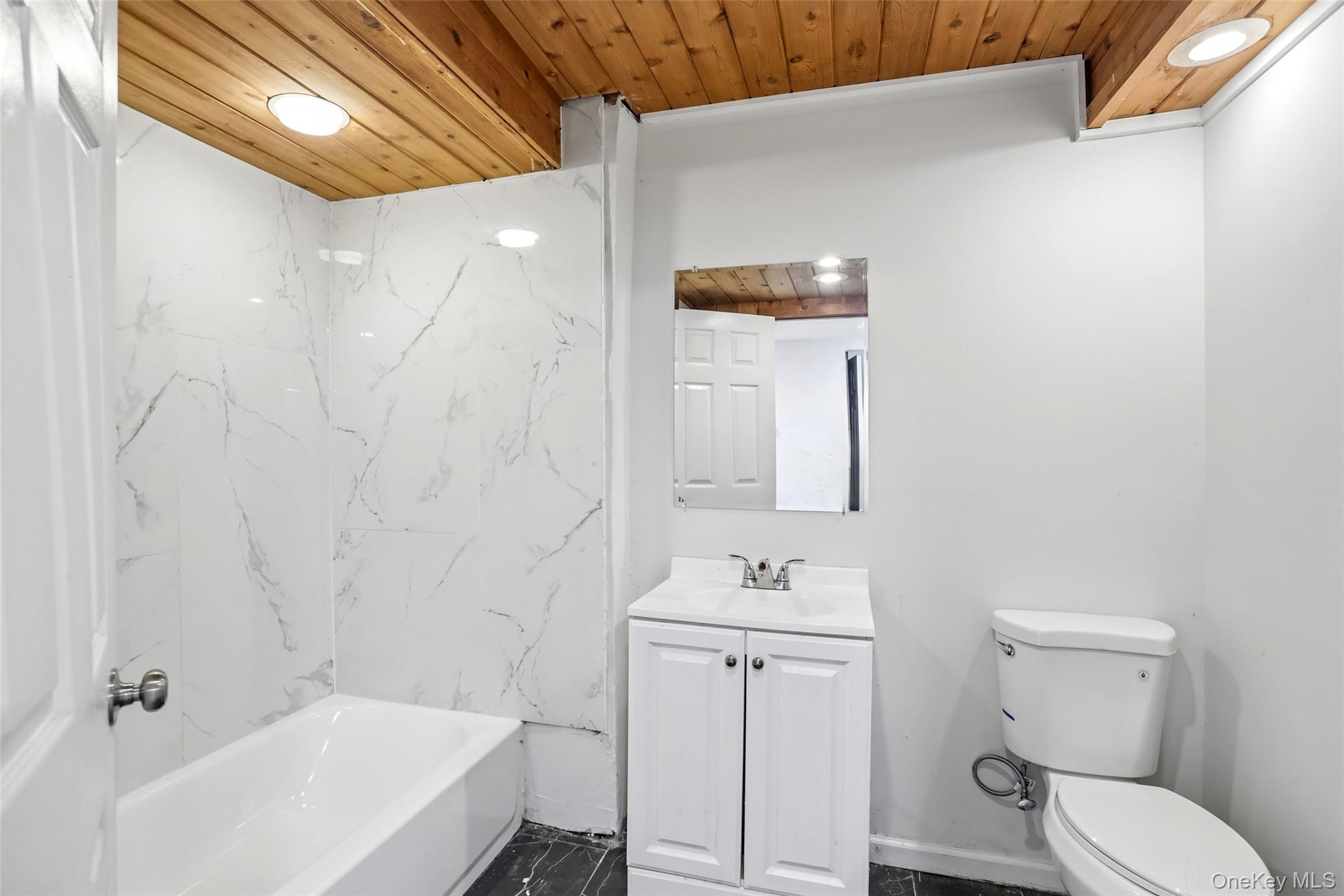 951 Haverstraw Road Property Photo 23