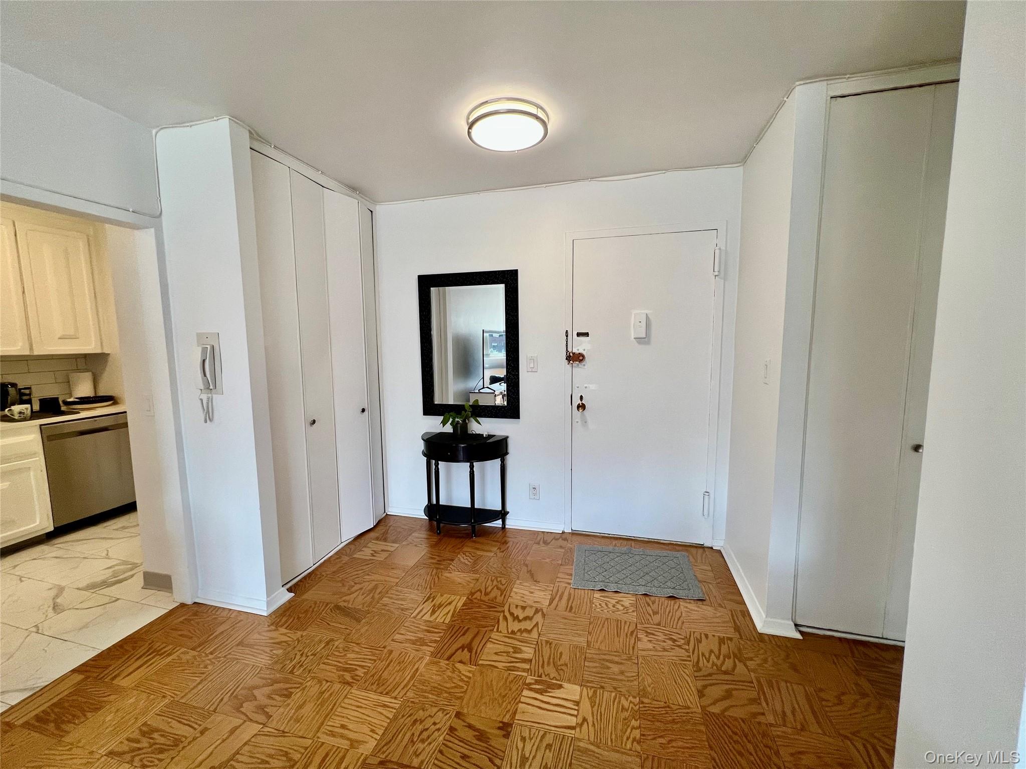 30 Lake Street 8d Property Photo 2