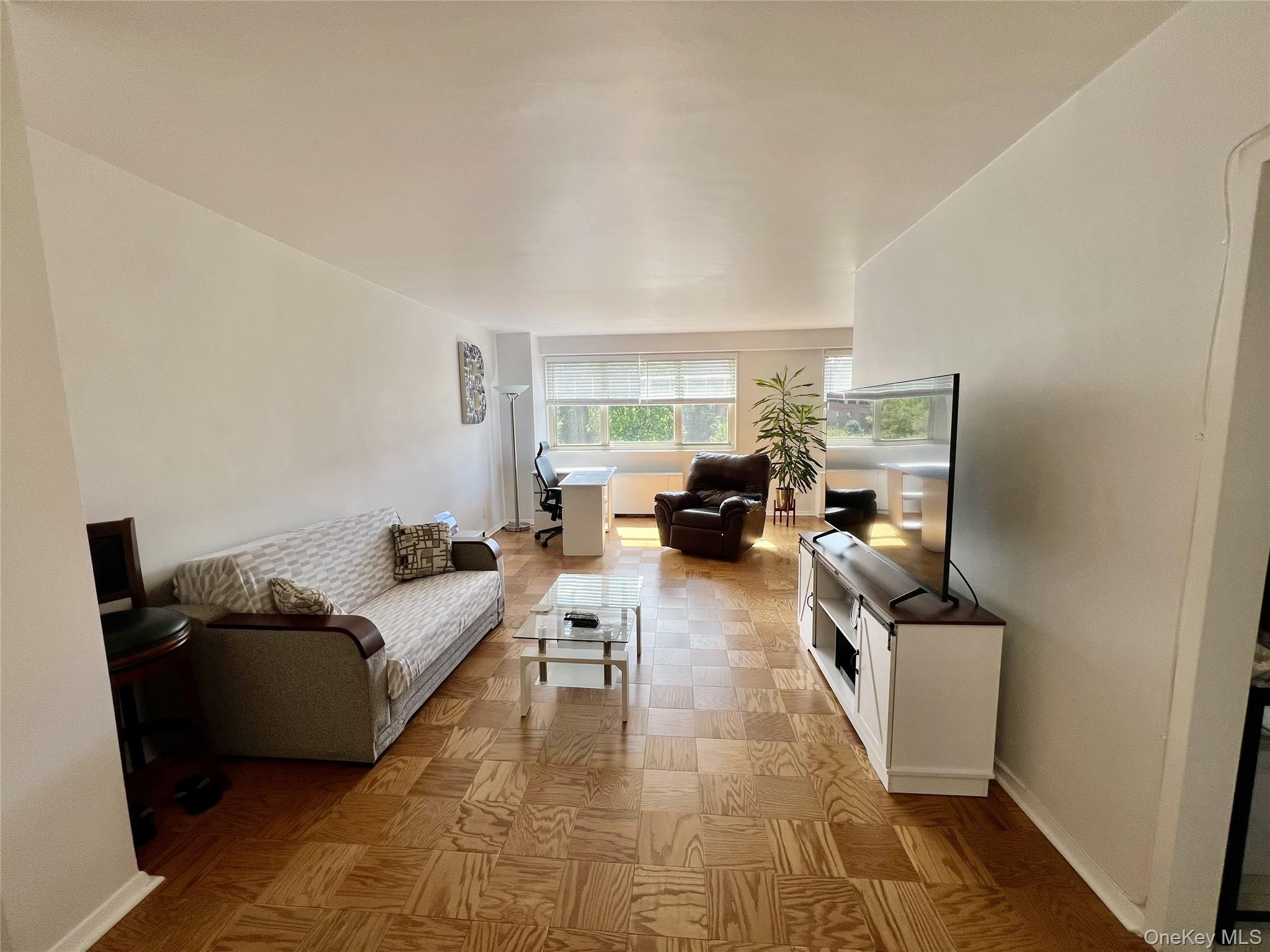 30 Lake Street 8d Property Photo 3