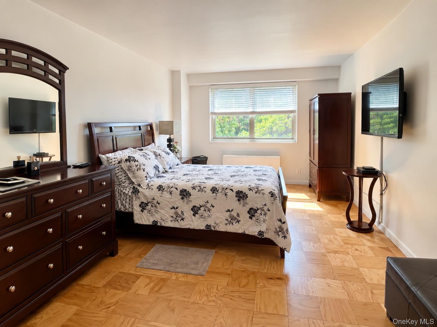 30 Lake Street 8d Property Photo 6