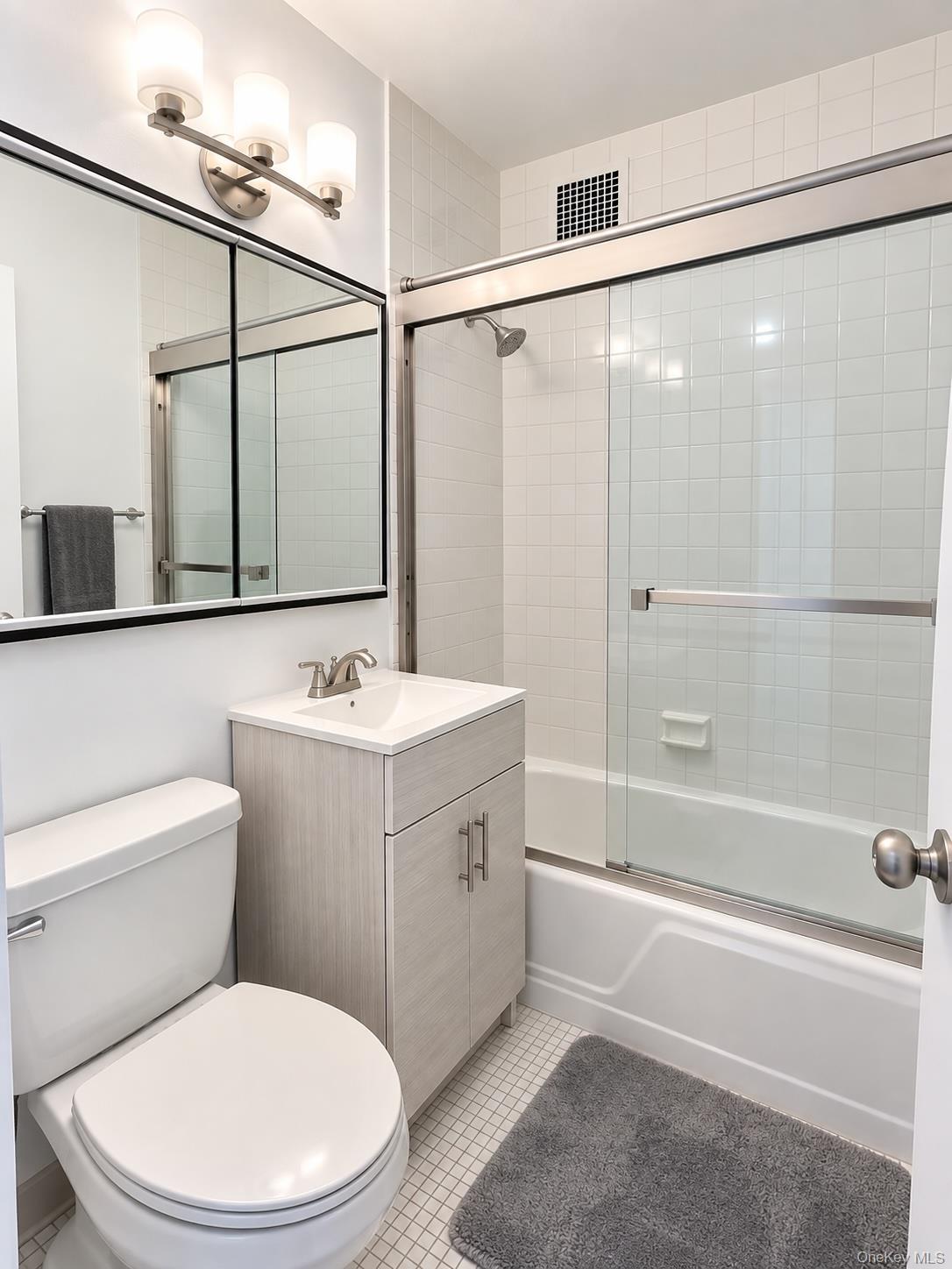 30 Lake Street 8d Property Photo 7