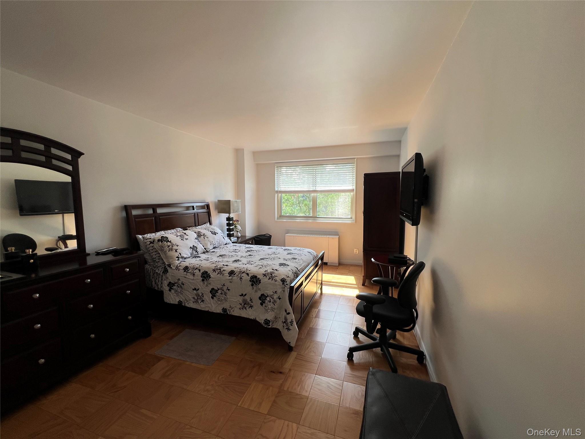 30 Lake Street 8d Property Photo 10