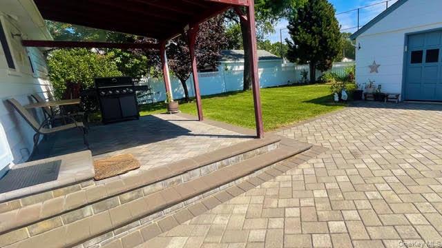 120 Barrymore Boulevard Property Photo 15