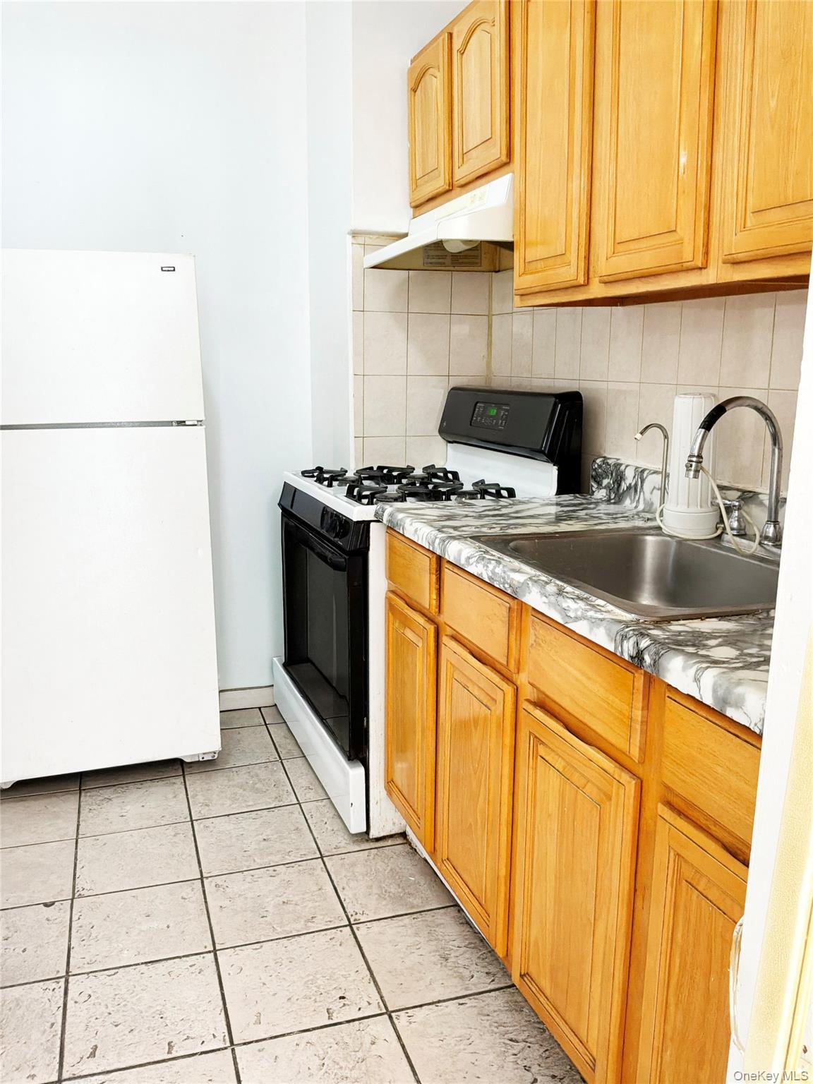 111-16 43rd Avenue Property Photo 27