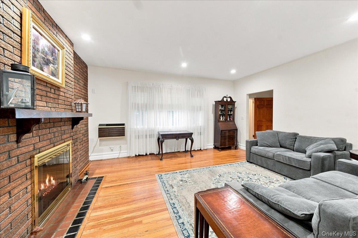 4 Holly Street Property Photo 12