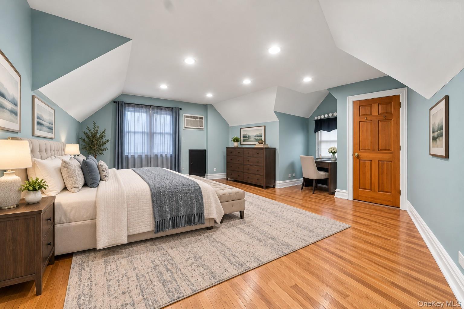 4 Holly Street Property Photo 17