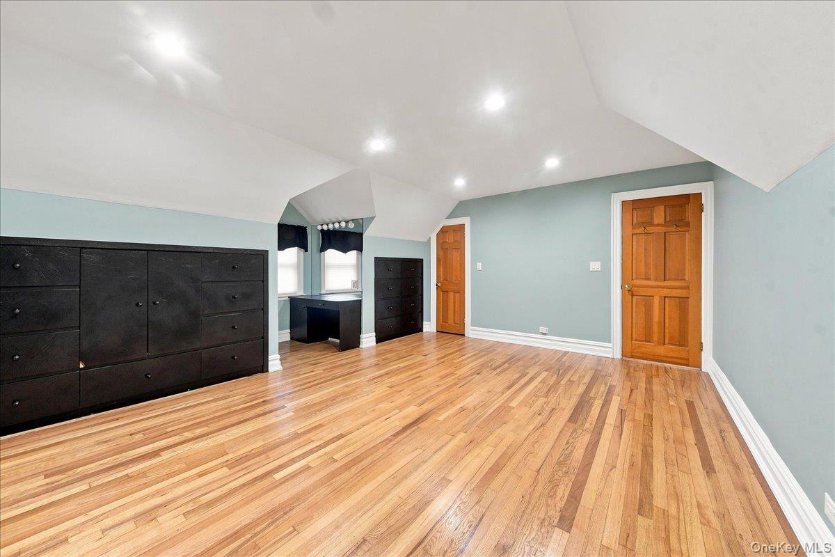 4 Holly Street Property Photo 19