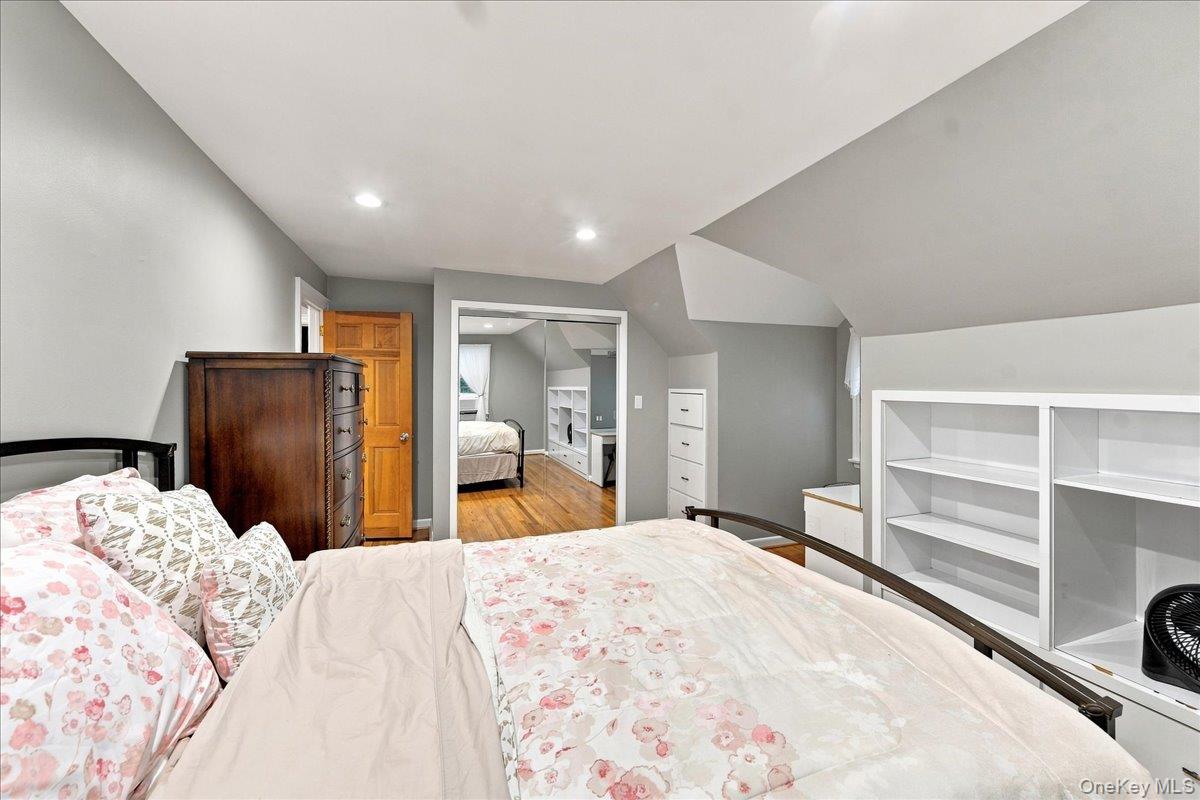 4 Holly Street Property Photo 22