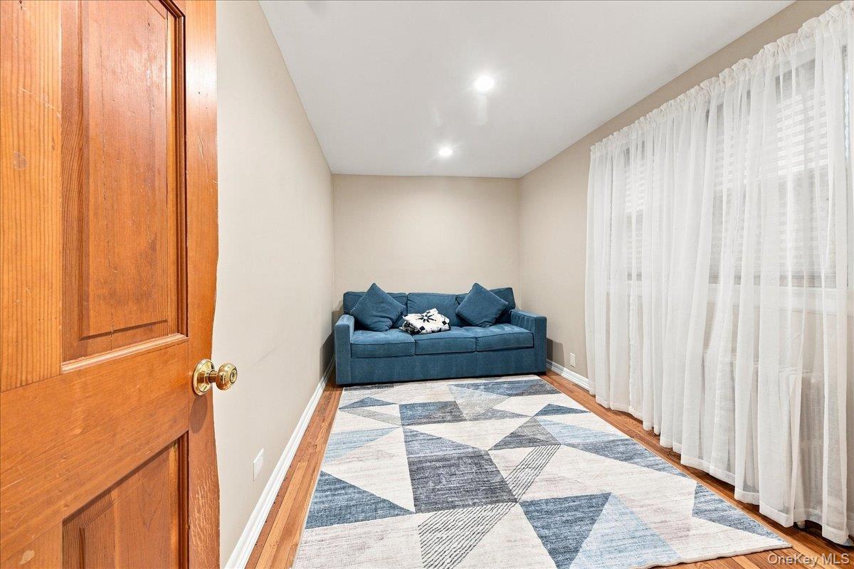 4 Holly Street Property Photo 24