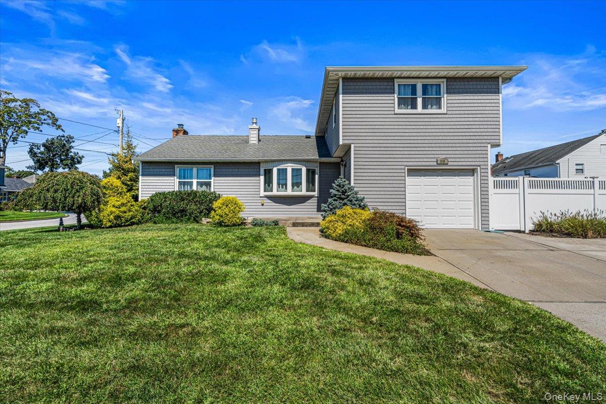1845 Relyea Drive Property Photo 2
