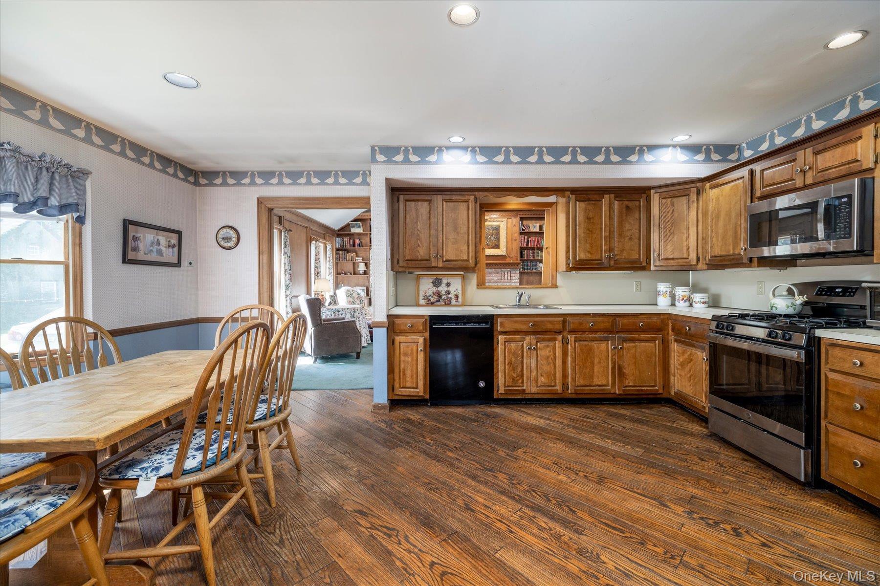 38 Fern Street Property Photo 3