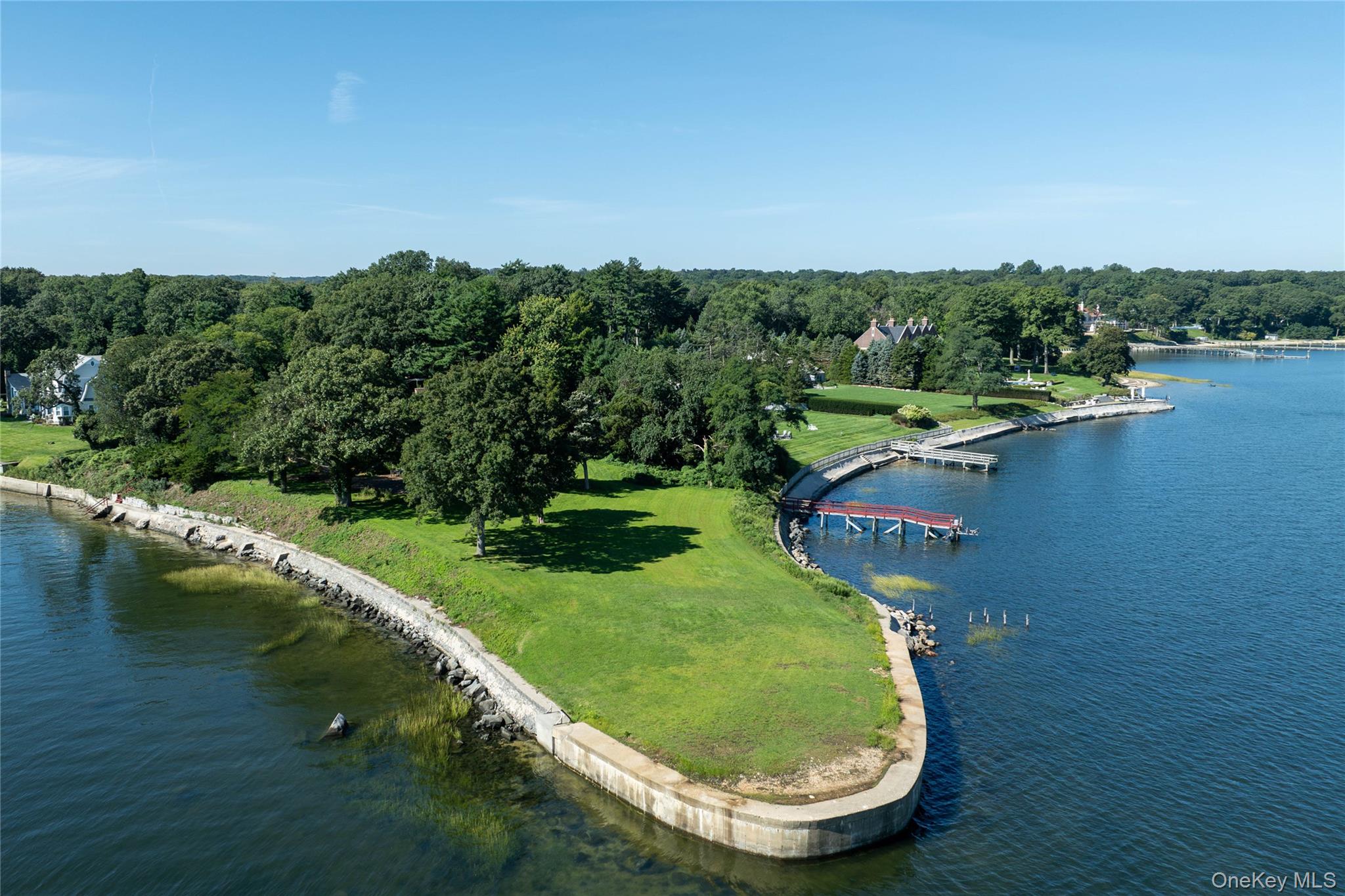 7 Lighthouse Point Property Photo 2