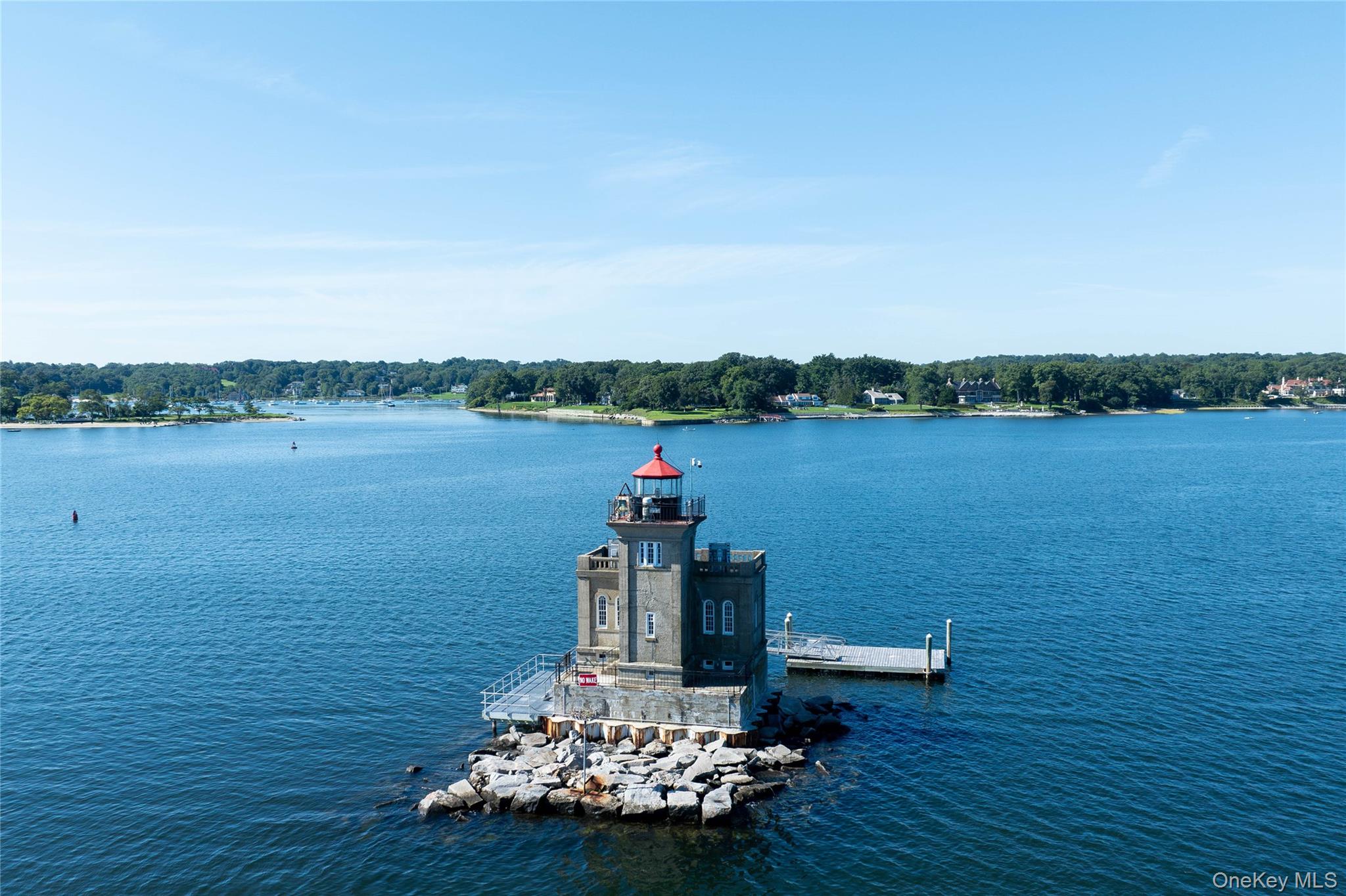 7 Lighthouse Point Property Photo 15